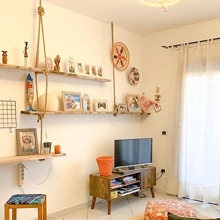 Casa Quasimodo, con patio e giardino privato Appartamento Olbia Esterno foto